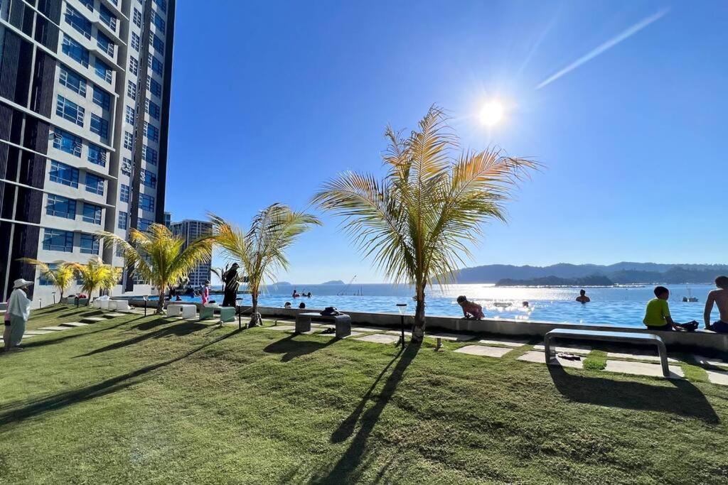 Jq Jesselton Quay Little Angel New Cityseaview Lv29 Netflix 6pax Kota Kinabalu