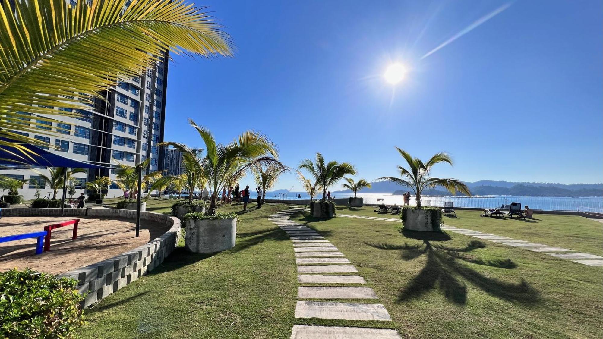 Pangsapuri Jq Jesselton Quay Little Angel New Cityseaview Lv29 Netflix 6pax Kota Kinabalu